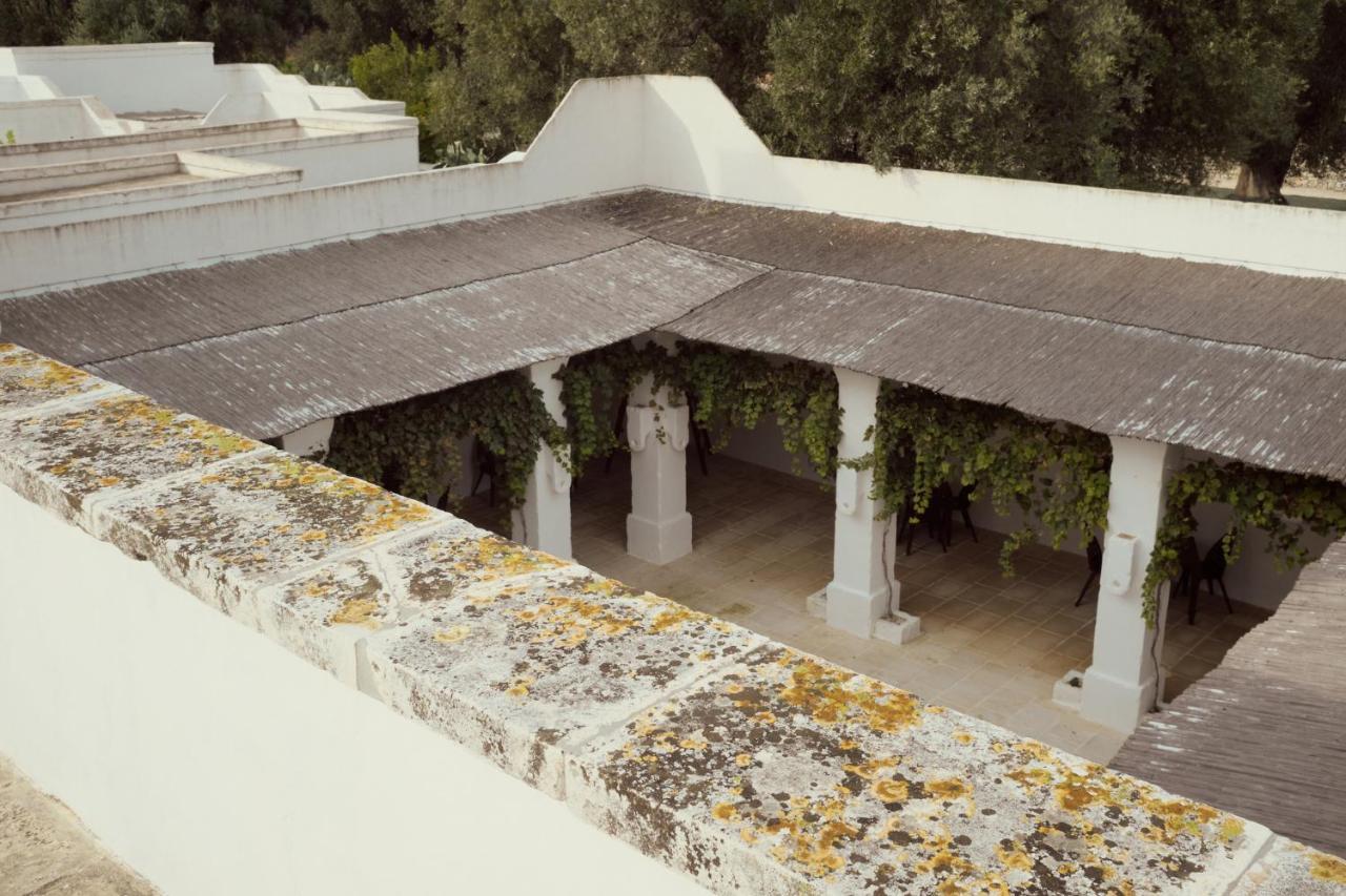 Masseria Le Carrube ออสตูนี ภายนอก รูปภาพ