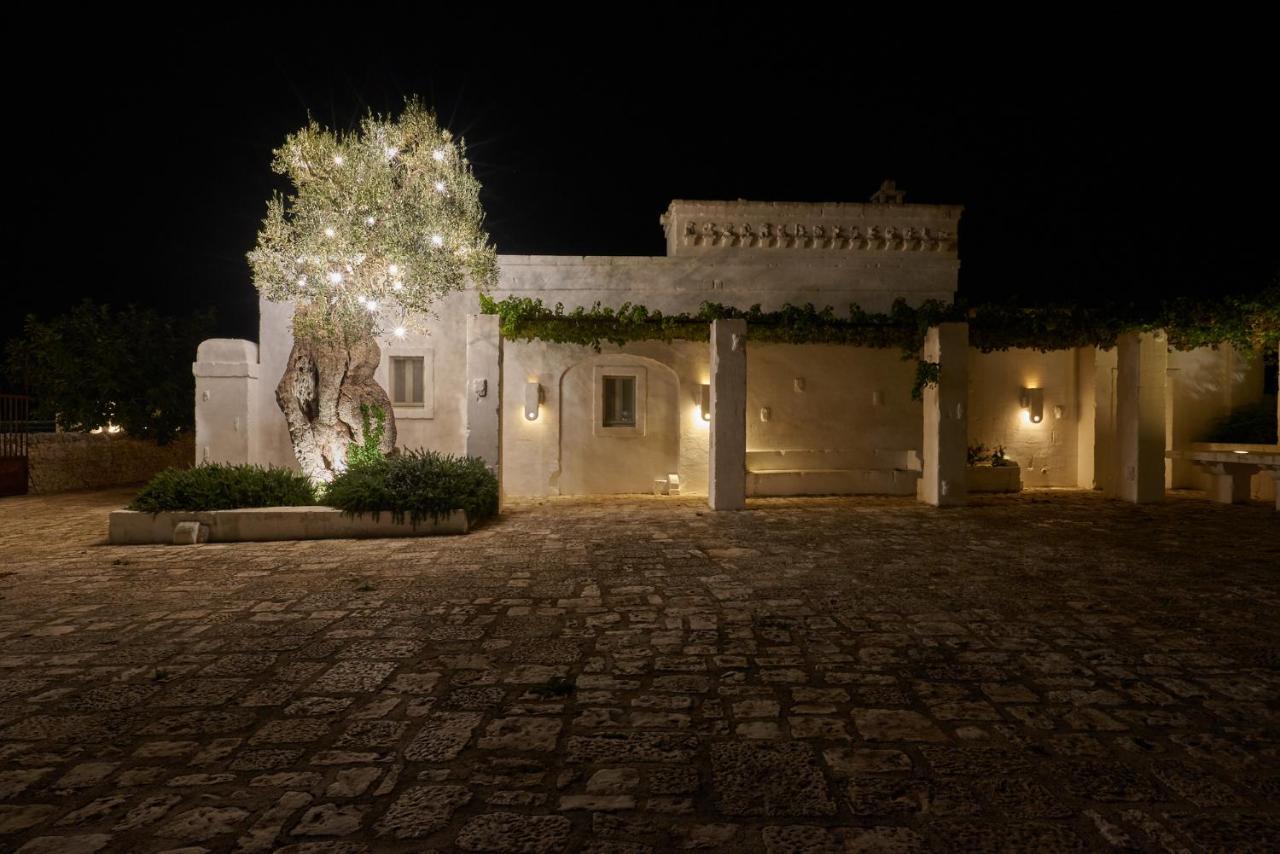 Masseria Le Carrube ออสตูนี ภายนอก รูปภาพ
