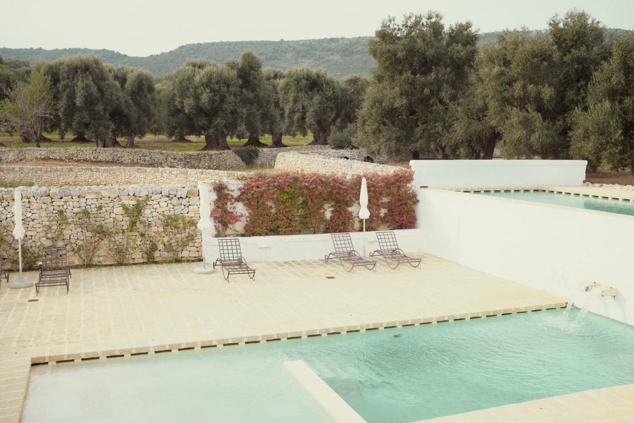 Masseria Le Carrube ออสตูนี ภายนอก รูปภาพ