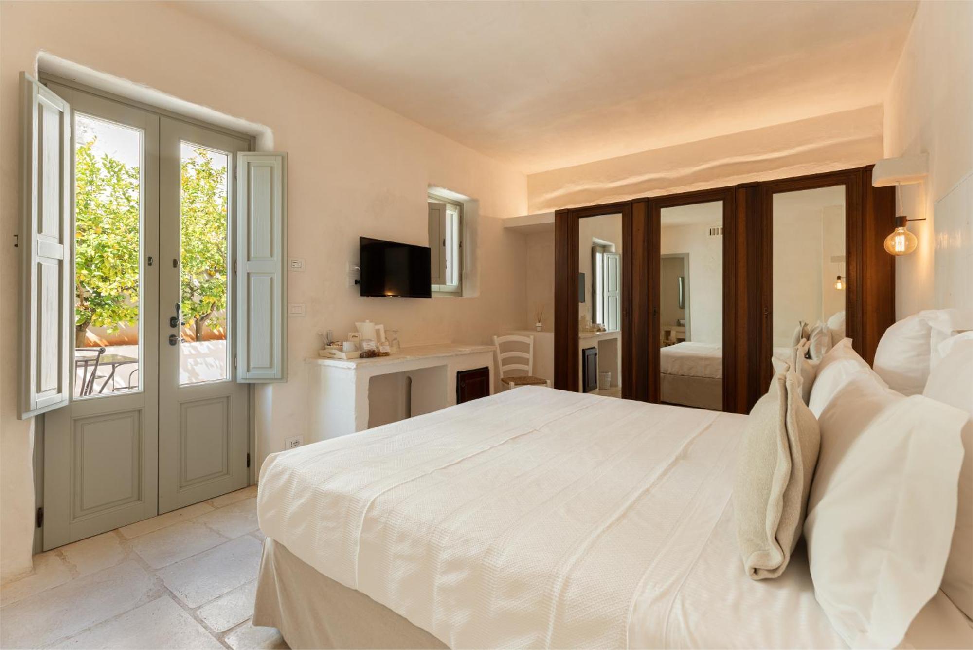 Masseria Le Carrube ออสตูนี ภายนอก รูปภาพ