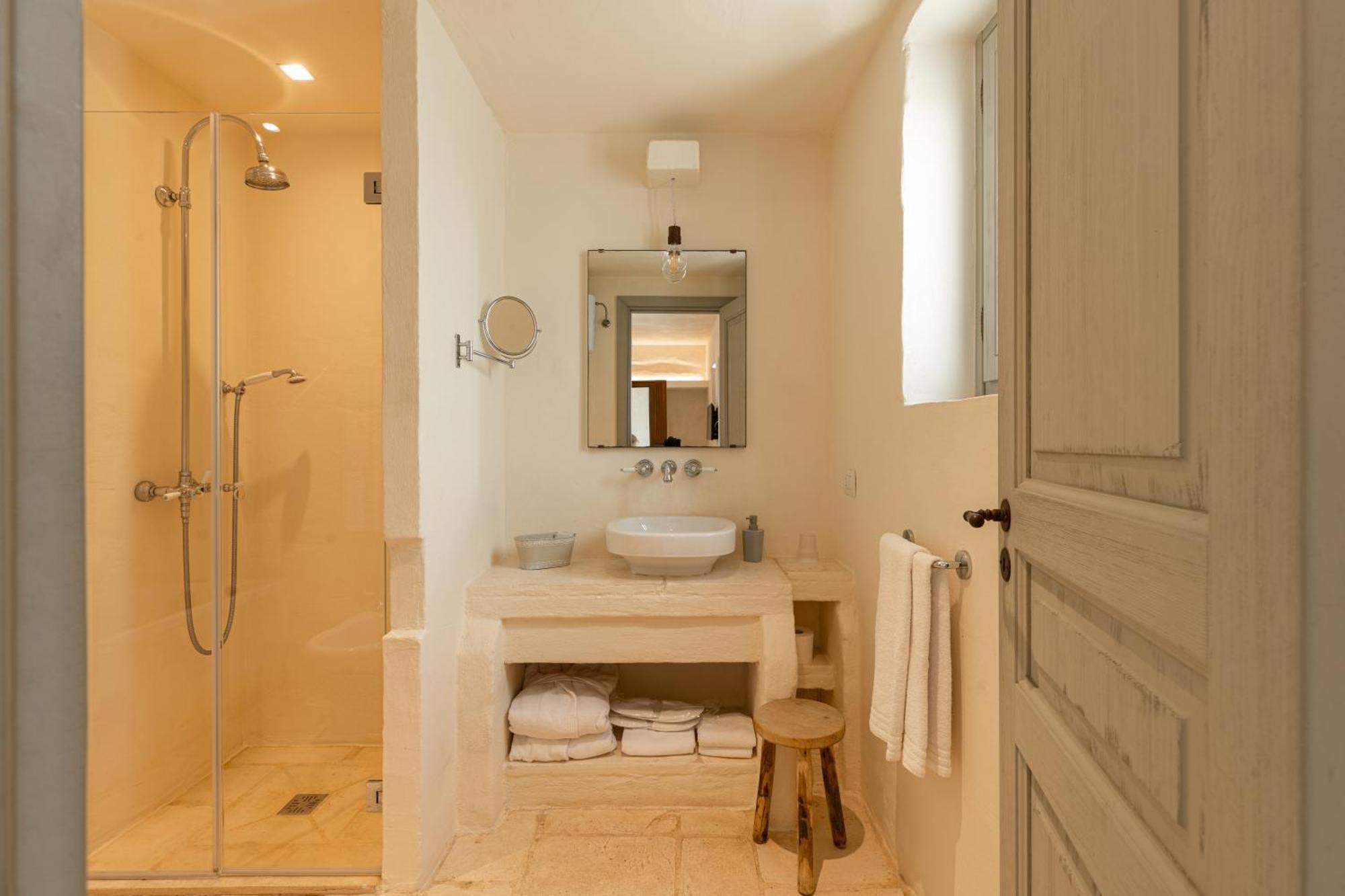 Masseria Le Carrube ออสตูนี ภายนอก รูปภาพ