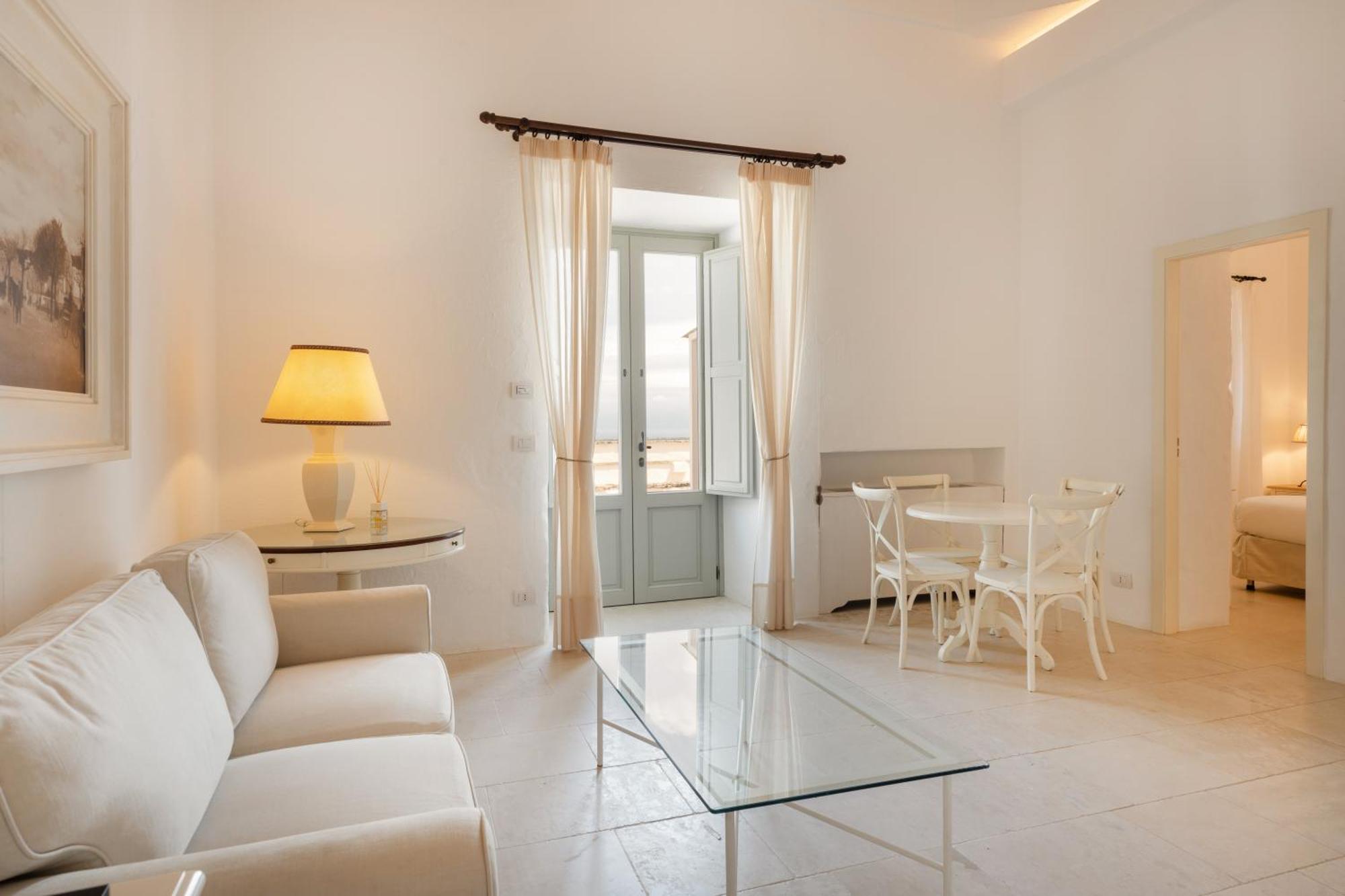 Masseria Le Carrube ออสตูนี ภายนอก รูปภาพ